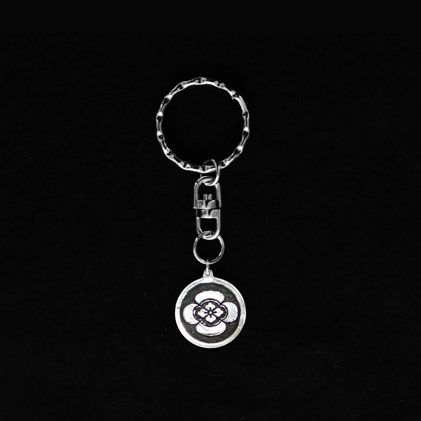 Silver Keyholder - Japanese Kamon - Clan Crest - Japanese Quince in a circle
