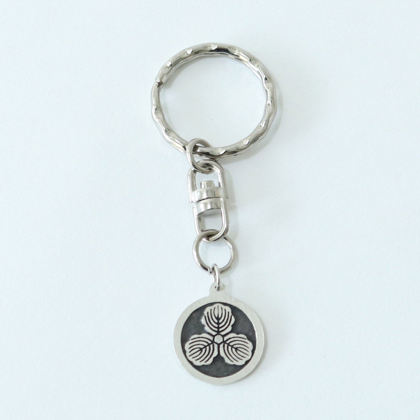 Key chain - Three Oak Leaves in a circle - 丸に三つ柏