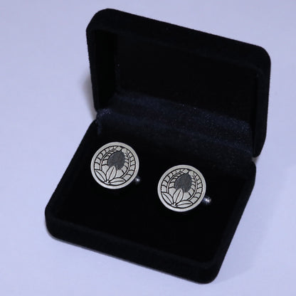 Going Up Wisteria Kamon- Silver Tie Tack / lapel pin- Japanese Clan Crest