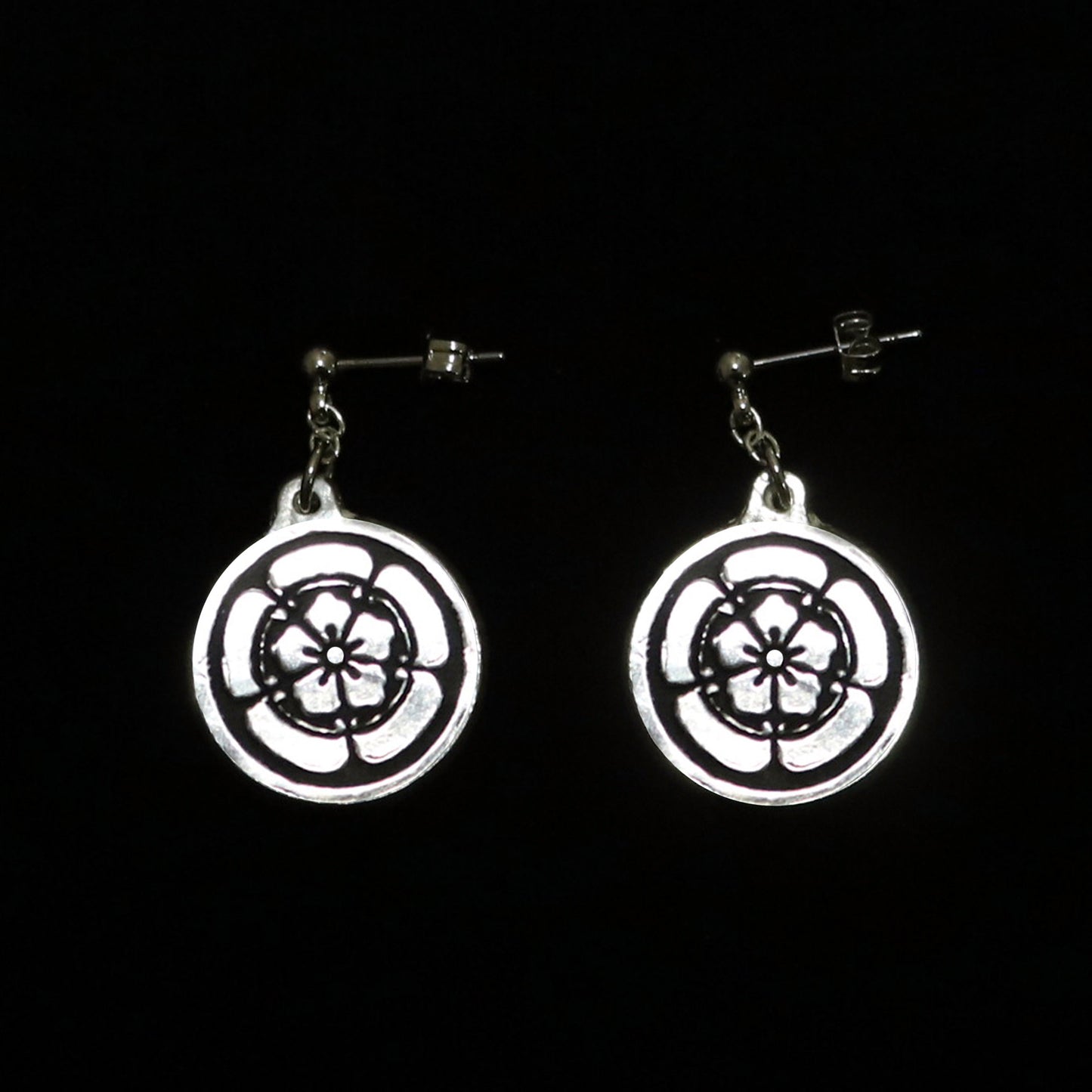 Earrings - Maruni Gokani Karahana - 丸に五花に唐花