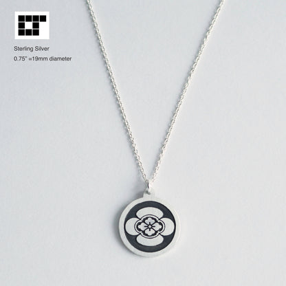 Pendant - Japanese Quince in a circle - Maruni Mokou : 丸に木瓜