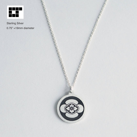 Pendant - Japanese Quince in a circle - Maruni Mokou : 丸に木瓜