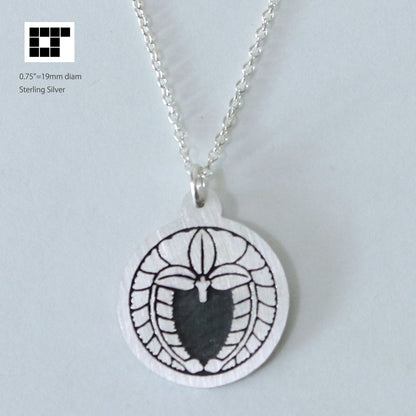 Pendant -  Weeping Wisteria in a circle - 丸に下り藤