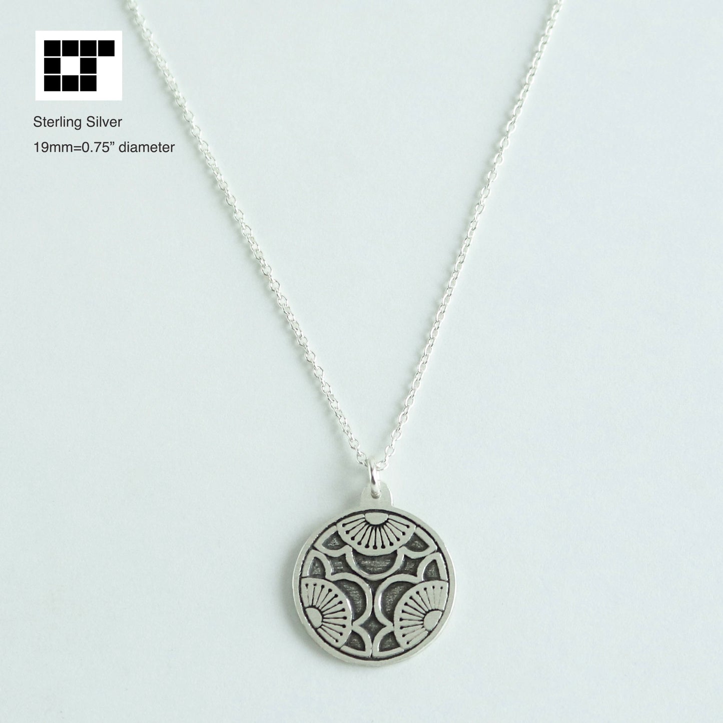 Pendant - Three Outlined-Plums - 中陰三つ割り向こう梅