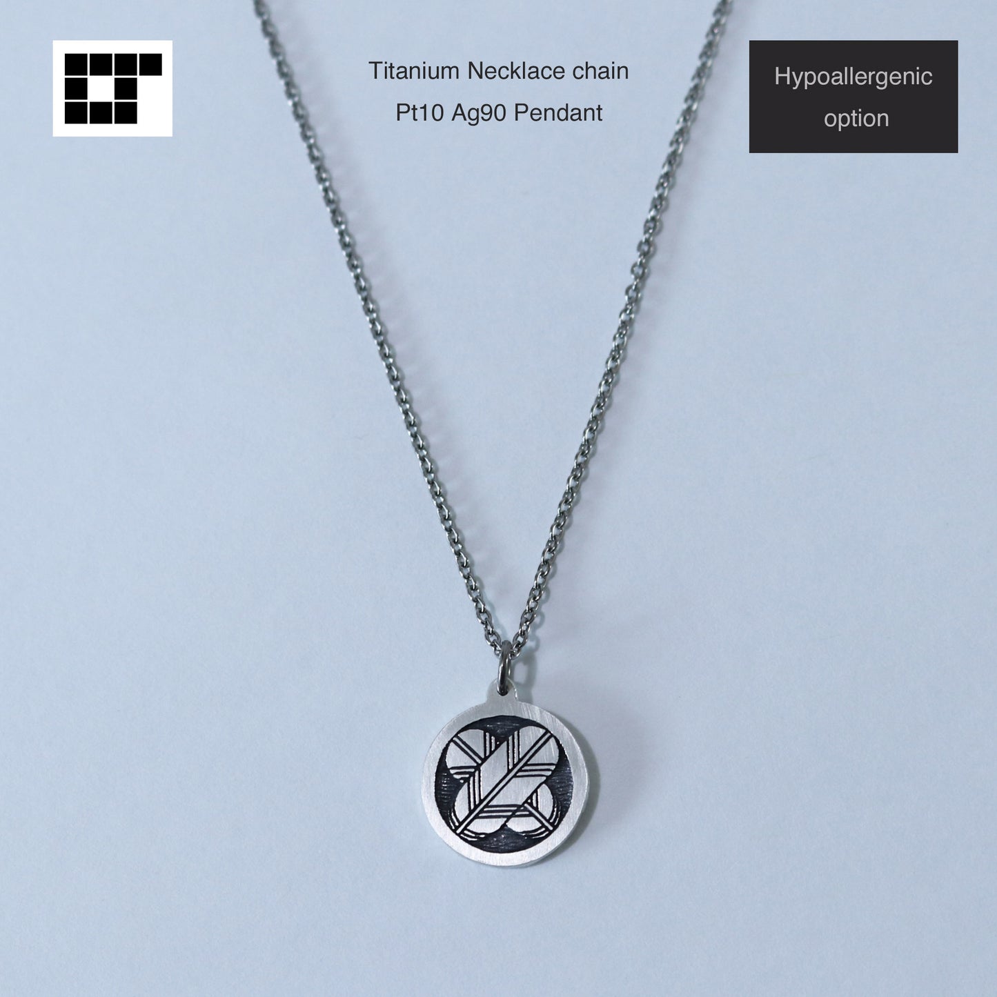 Pendant - Crossing Hawk feather in a circle - 丸に違い鷹の羽 - Maruni Chigai Takano Ha