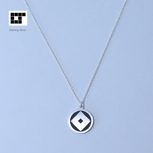 A Japanese nail puller in a circle  - 丸に釘抜き - Maruni Kuginuki - Pendant