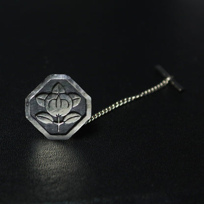 Tachibana in a square trimmed corners /Mandarine orange in a square without corners - Japanese clan crest - Silver Tie tack / Lapel pin