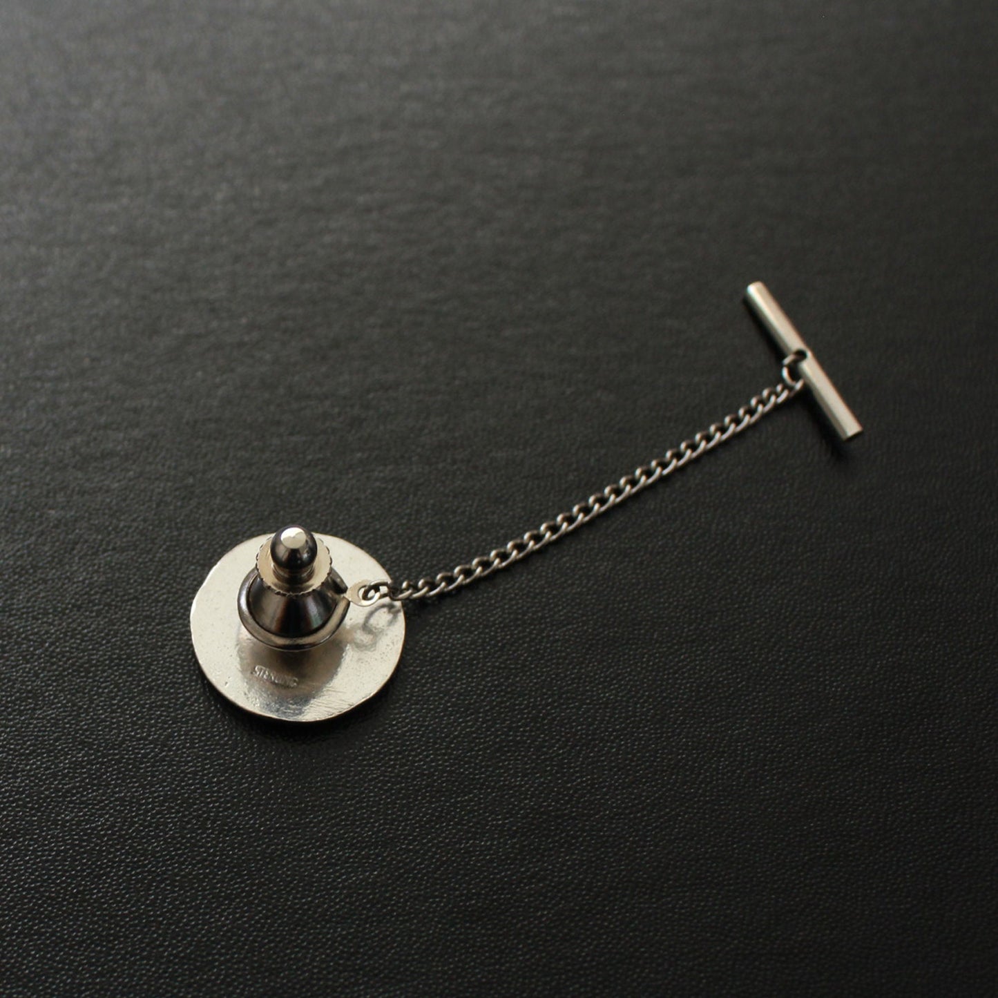 Crossing Arrows in a Circle - Maru ni Chigai Ya - Japanese Kamon Silver Tie tack / Lapel Pin