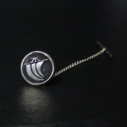 One sail in a Circle - Japanese Clan Crest - Kamon - Silver Tie tack / Lapel pin