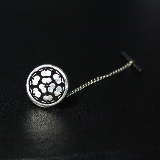 Seven Wood Sorrels - Japanese Clan Crest Tie tack / Lapel Pin -Sterling Silver