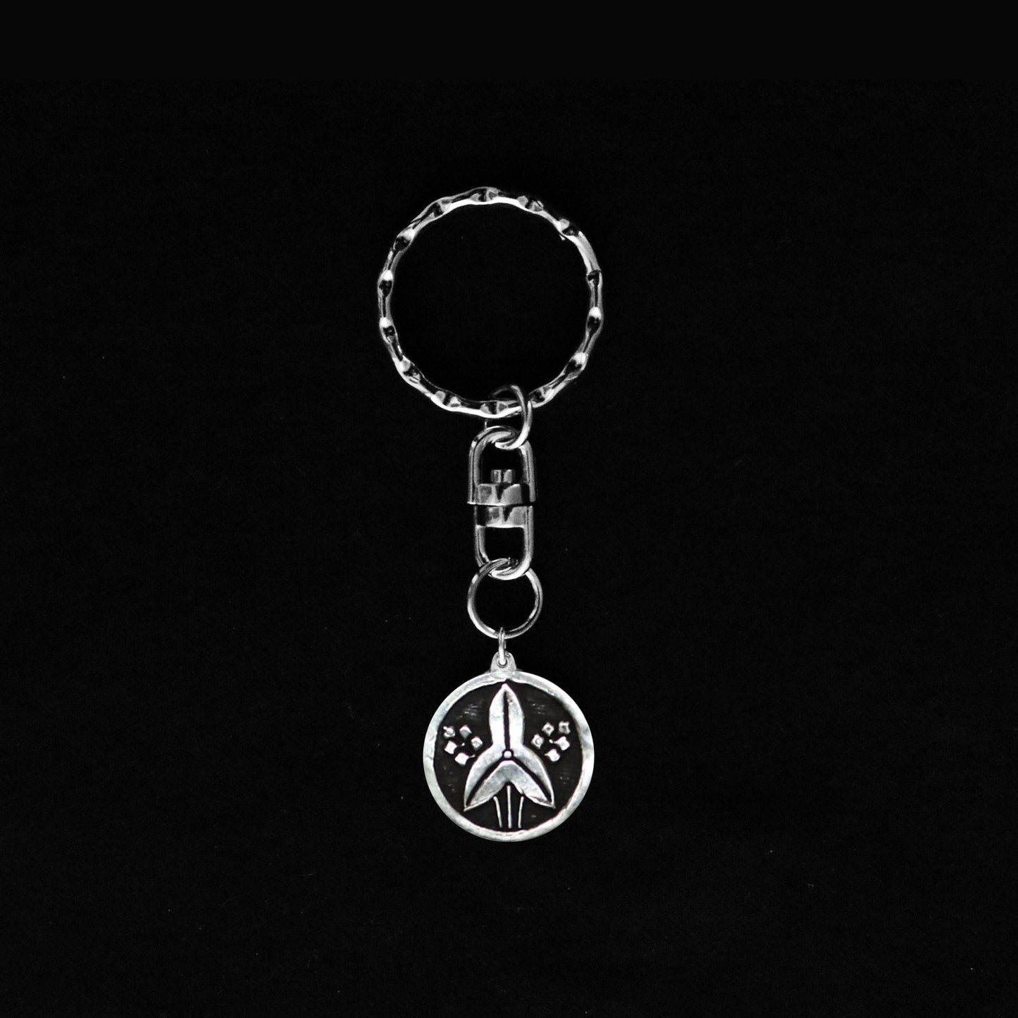 Silver Key holder - Japanese Mon - Maruni Tachi Omodaka