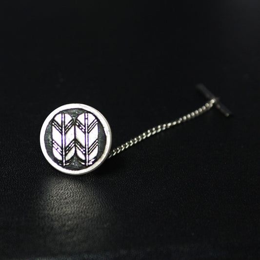 Lining Hawk Feathers in a Circle - Japanese Kamon - Japanese Clan Crest - Silver Tie tack/ Lapel Pin