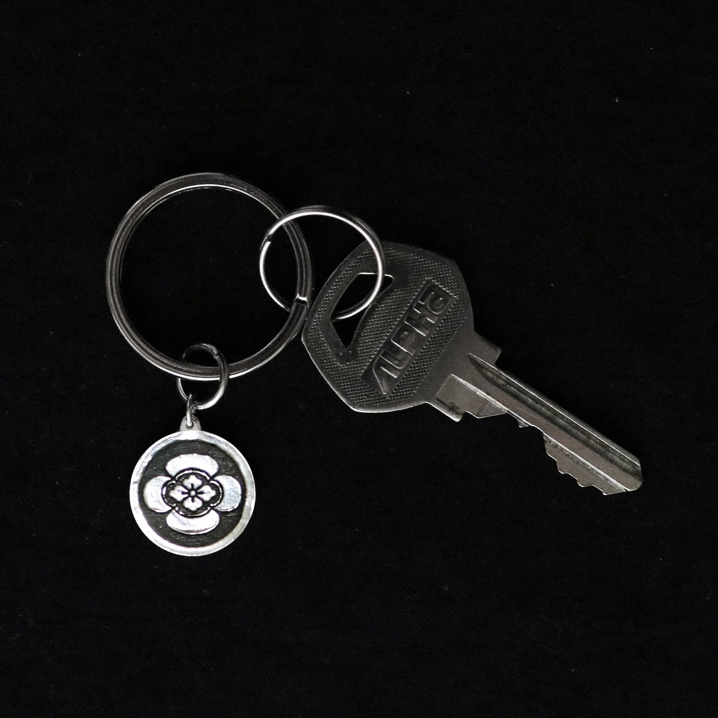 Silver Keyholder - Japanese Kamon - Clan Crest - Japanese Quince in a circle