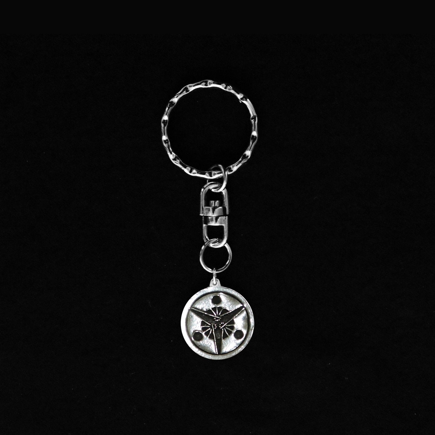 Three fans having suns in a circle - Japanese Clan Crest - Kamon - Key holder