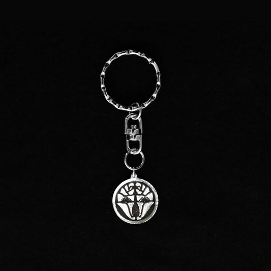 Cuddling Flower Gyoyou in a circle - Japanese Clan Crest - Key holder
