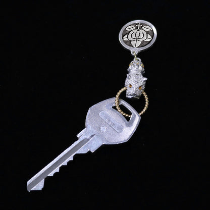 Kamon Jaguar Key accessory - Hikone Tachibana in a circle