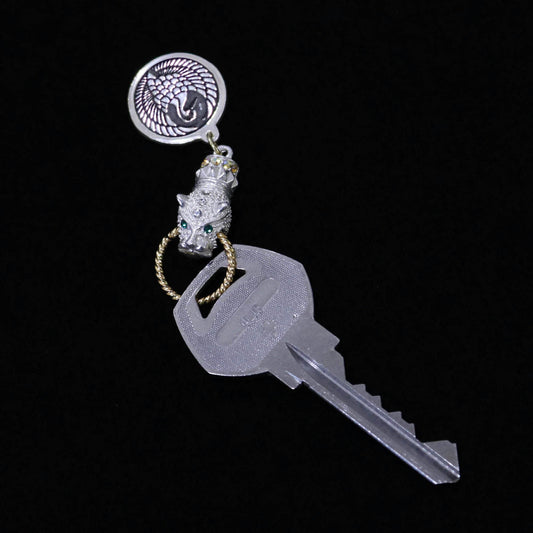 Kamon Jaguar Key accessory -  Crane in a circle