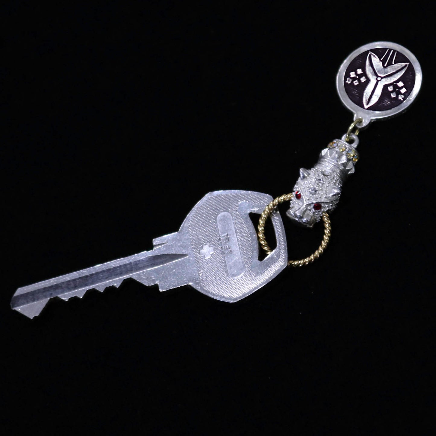 Kamon Jaguar Key accessory -  Japanese Quince in a circle