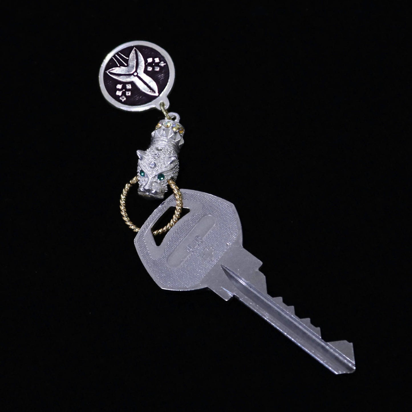 Kamon Jaguar Key accessory -  Japanese Quince in a circle
