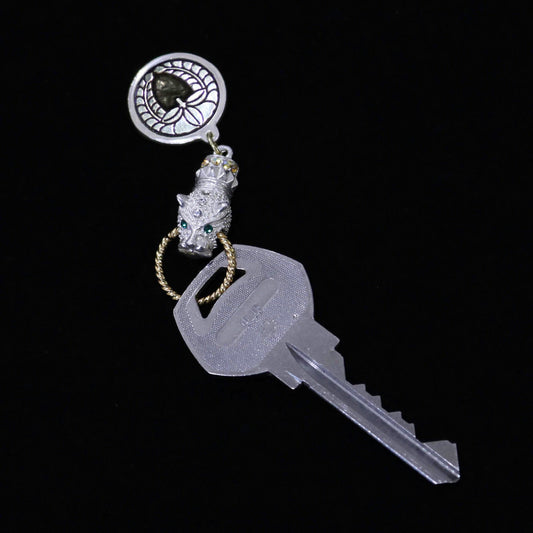 Kamon Jaguar Key accessory - Weeping Wisteria in a circle