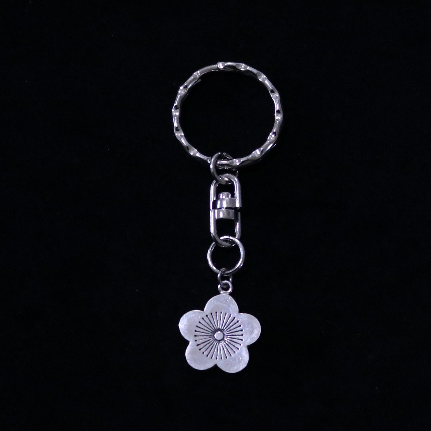 Key chain - Plum -  向こう梅