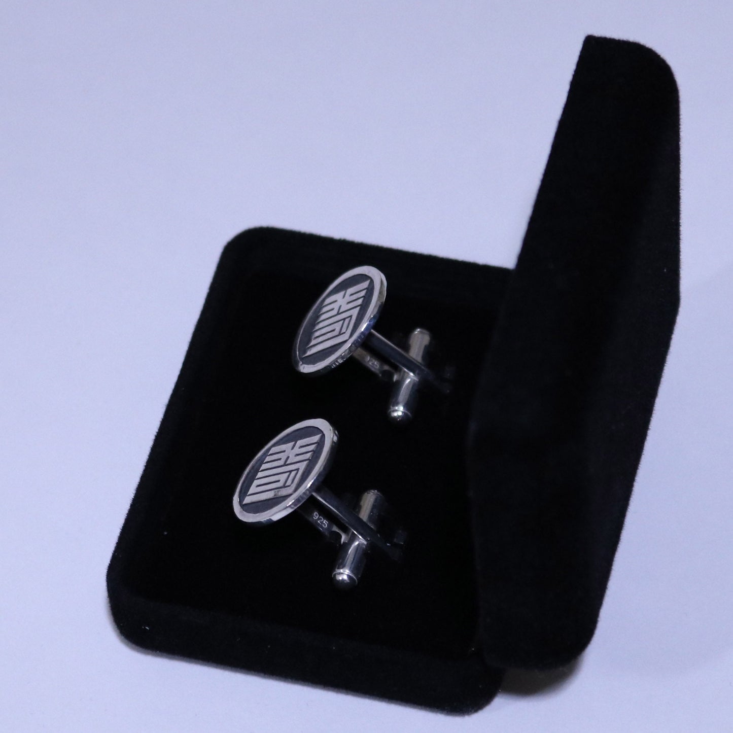 Tie tack - Paulownia Square Kanji - 丸に桐の角字