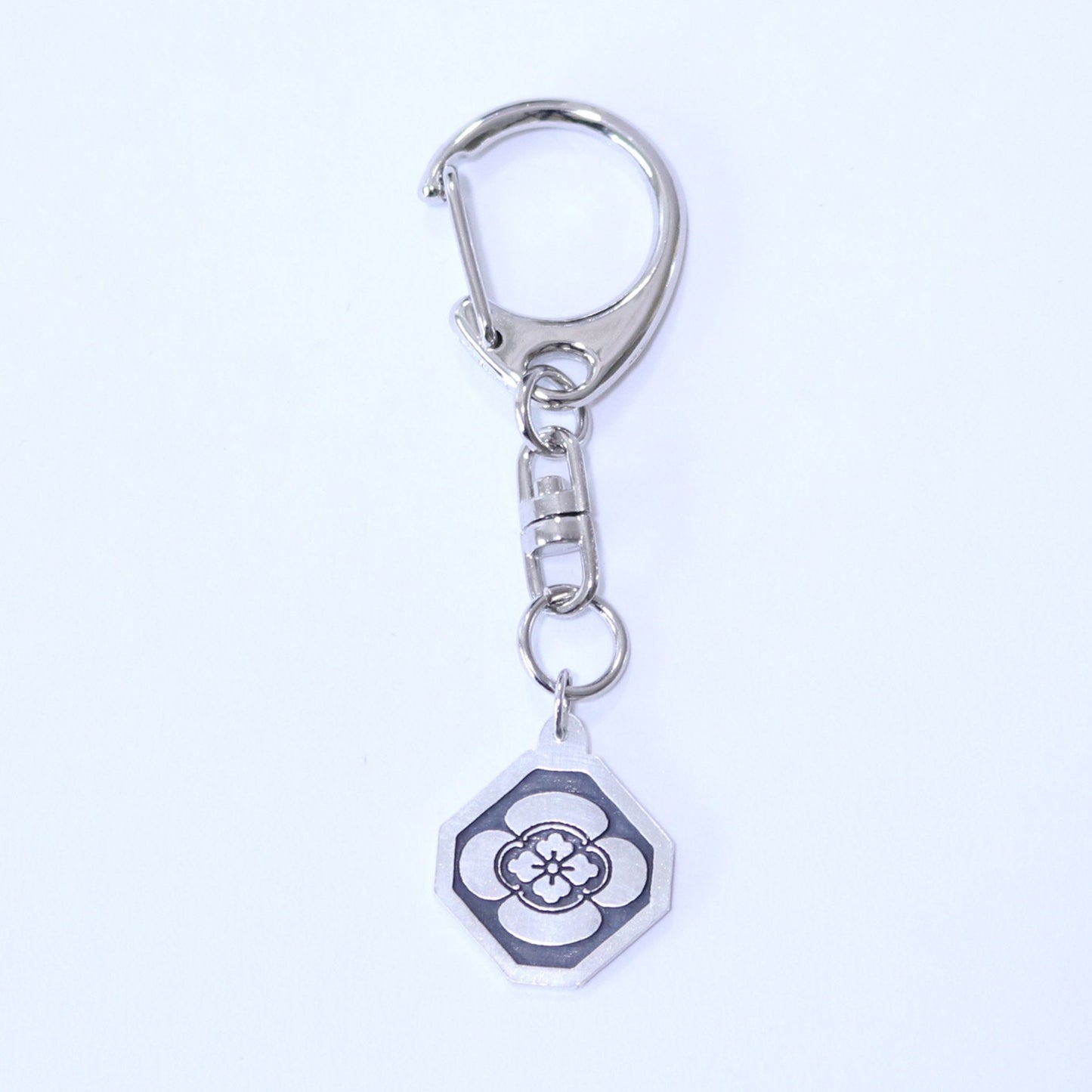 Key chain - Japanese Quince in a square trimmed corners - 隅切り角に木瓜