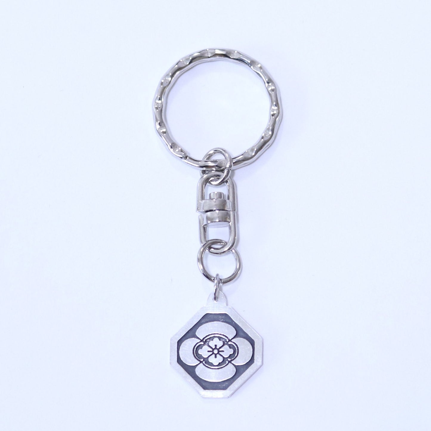 Key chain - Japanese Quince in a square trimmed corners - 隅切り角に木瓜