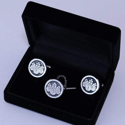 Tie tack - Five three Paulownia in a circle - 丸に五三桐