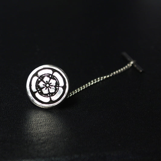 Tie tack - Maruni Gokani Karahana : 丸に五花に唐花