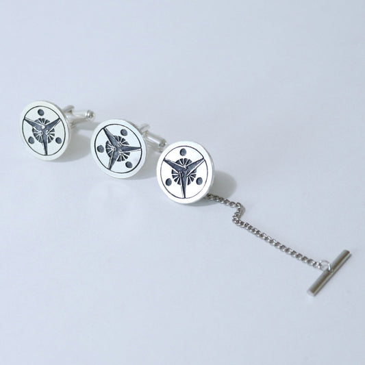 Tie tack - Three fans having suns in a circle - 丸に三つ日の丸扇