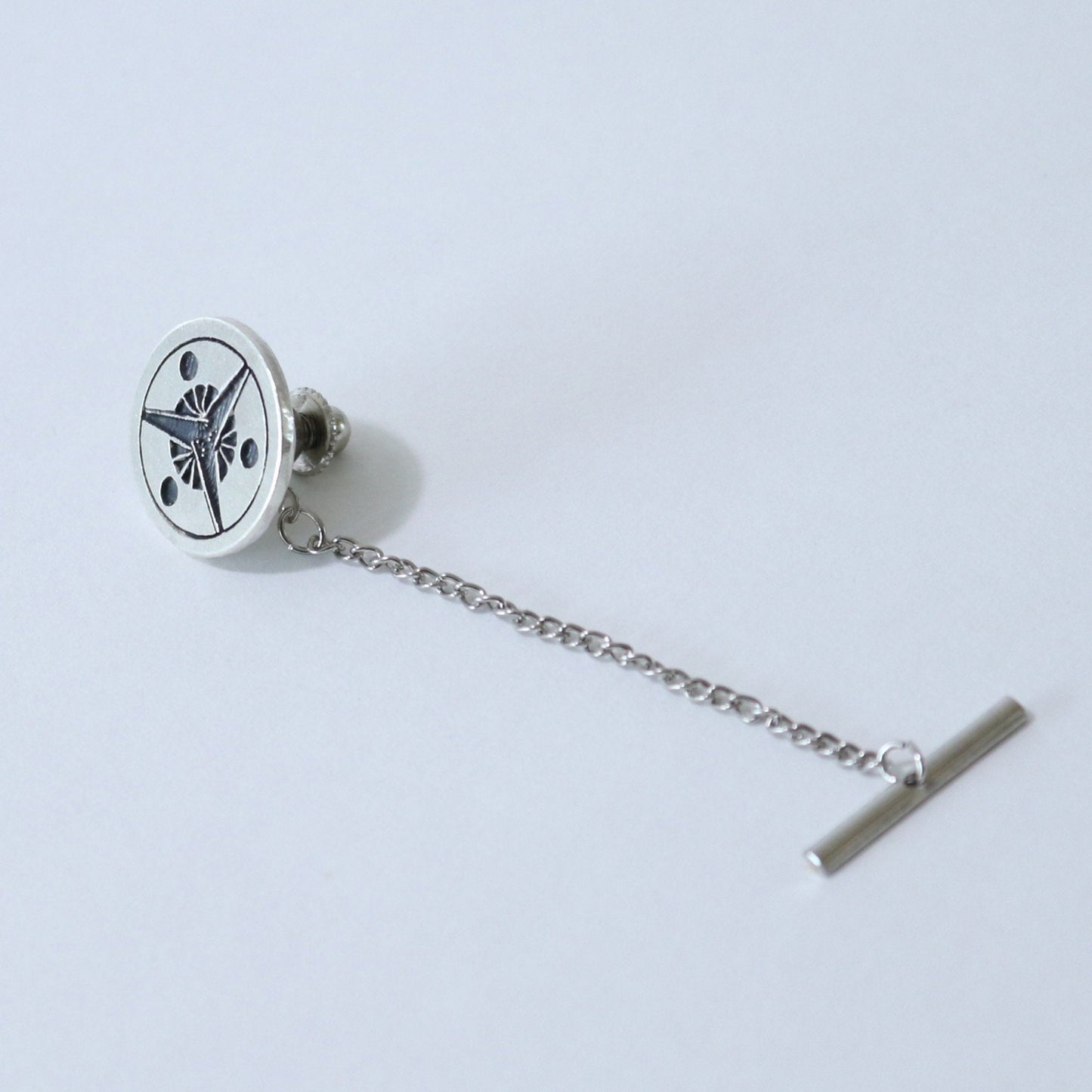 Tie tack - Three fans having suns in a circle - 丸に三つ日の丸扇