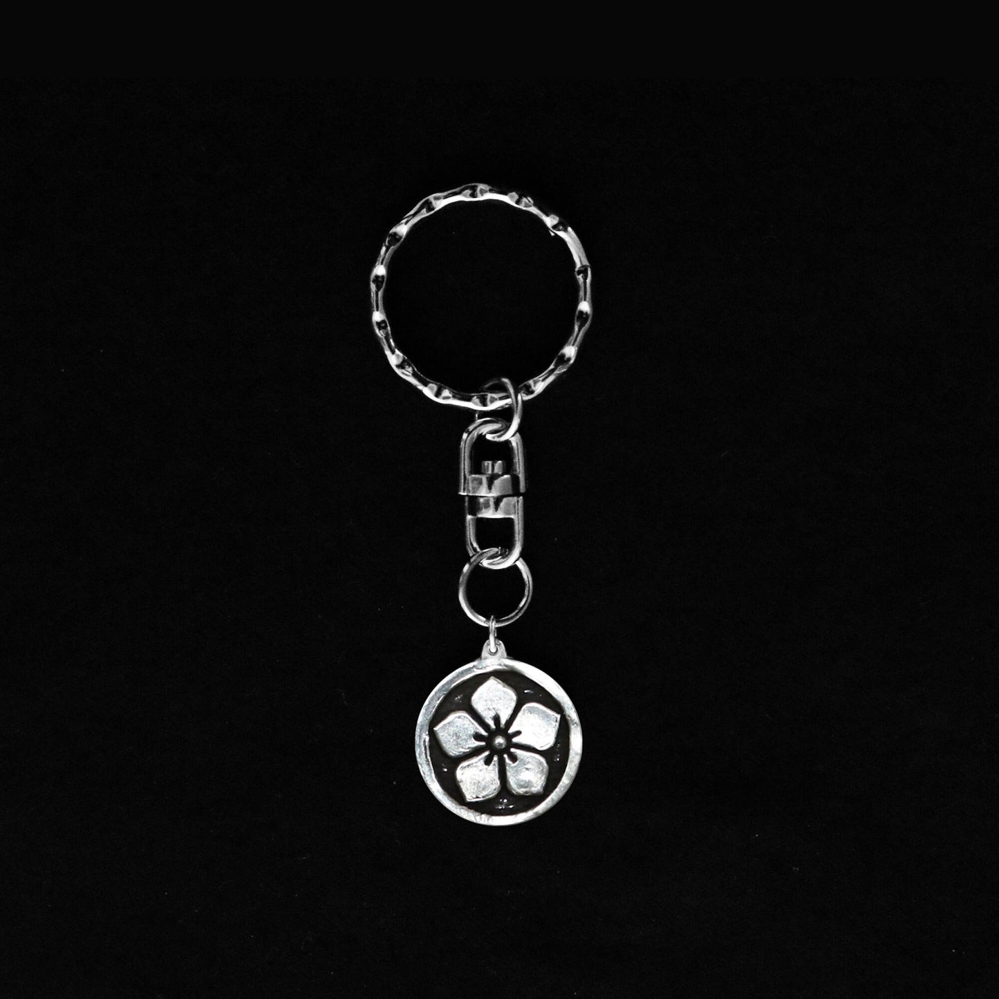 Key chain - Chinese Bellflower in a circle - Maruni Kikyo -  丸に桔梗
