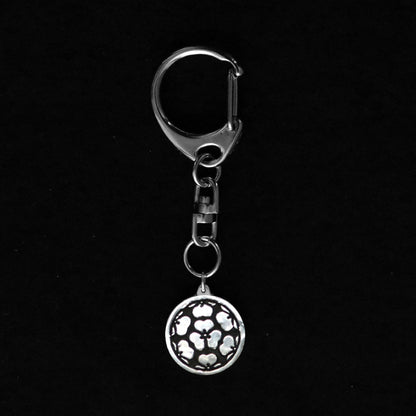 Seven wood sorrels - Nanatsu Katabami- Key chain - Kamon - Japanese Family Crest