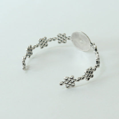 Bangle / Kanji wood square font in a circle / Kamon / Japanese Mon / Sterling Silver