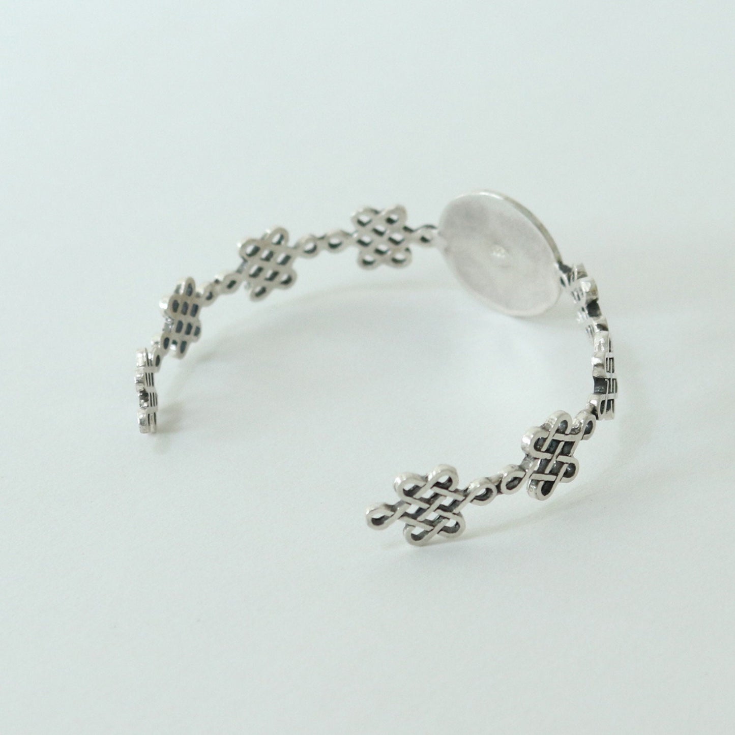 Bangle / Five Three Paulownia in a circle / Sterling Silver