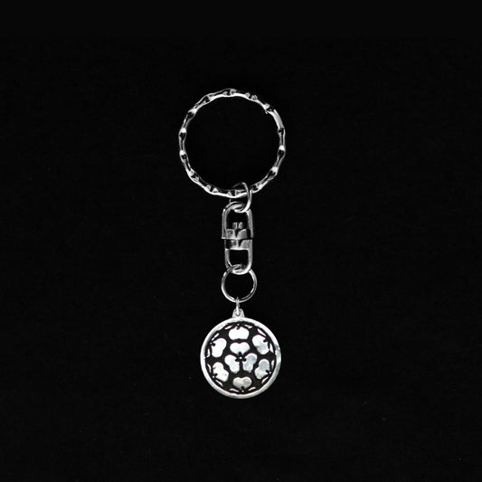 Seven wood sorrels - Nanatsu Katabami- Key chain - Kamon - Japanese Family Crest