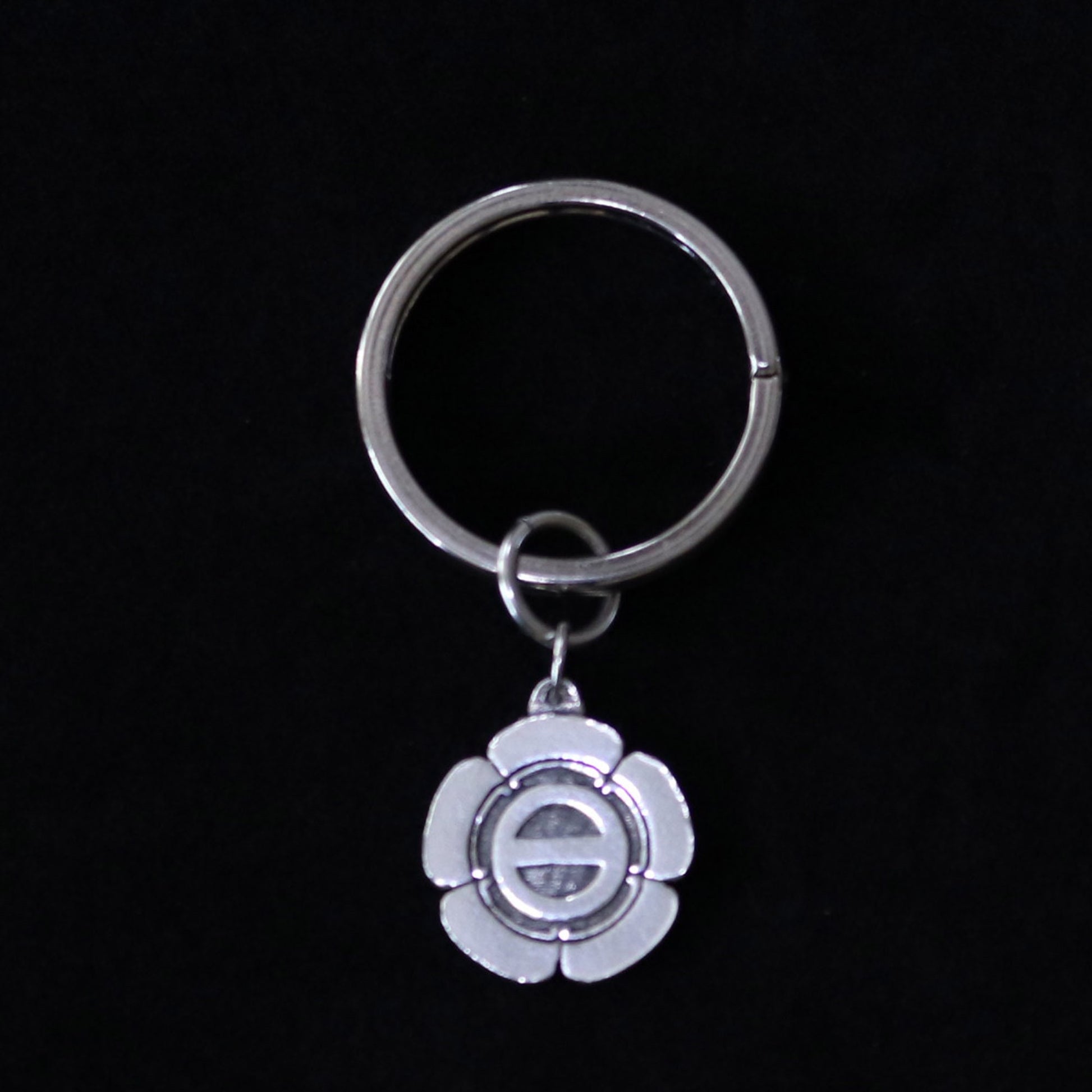 One Line in a Circle in Five Petals - Gokani Maruni Ichi Biki - Key chain - Kamon - Japanese Family Crest
