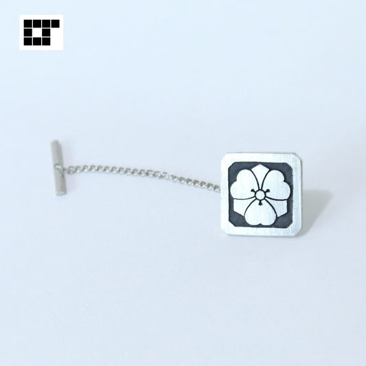 Swords and wood sorrels in a square trimmed corners - Silver Tie Tack / Lapel Pin - Japanese Kamon