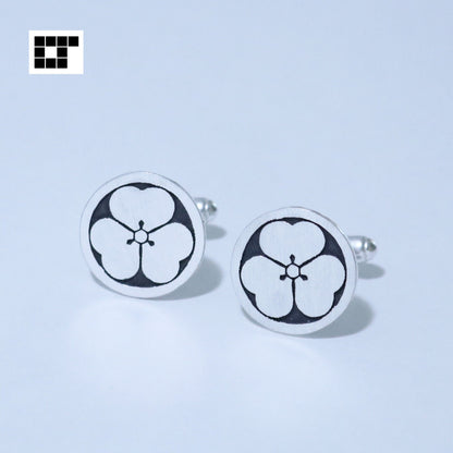 Tie tack - Wood Sorrel in a circle - 丸に片喰
