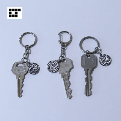 Three Swirled Wisteria - Fuji-tomoe - Key chain - Kamon - Japanese Family Crest
