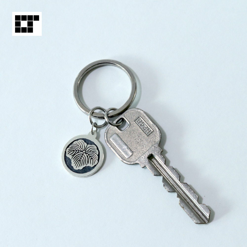 Silver Kamon - Ivy in a circle - Key Holder