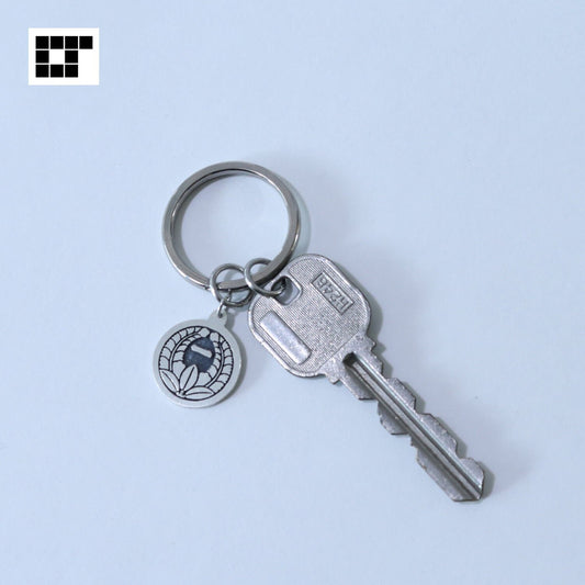 Key chain - Kanji One in growing up wisteria in a circle - 丸に上がり藤に一