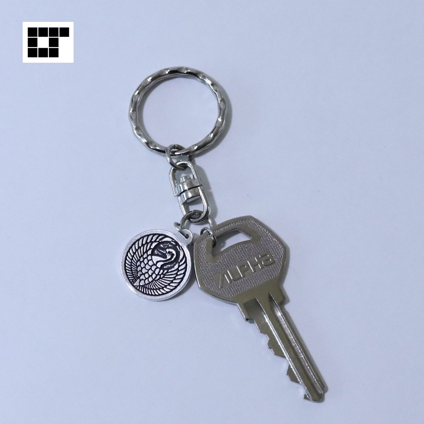 Crane in a circle - TsuruMaru - Key chain - Kamon - Japanese Family Crest