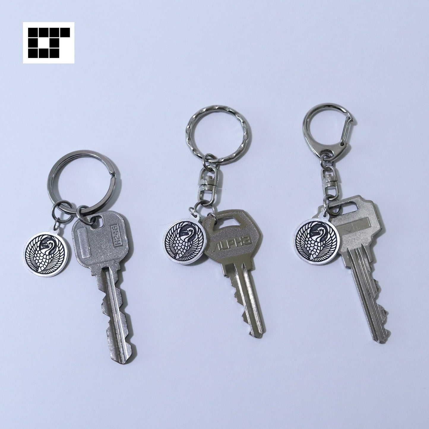 Crane in a circle - TsuruMaru - Key chain - Kamon - Japanese Family Crest