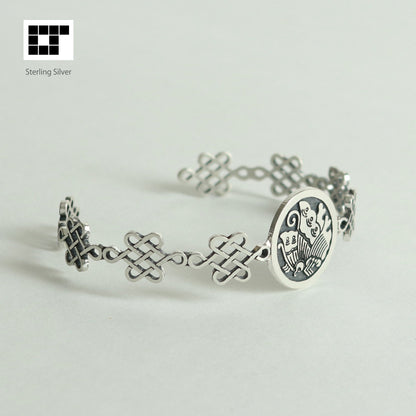 Bangle /Buttefly in a circle / Japanese Clan Crest / Sterling Silver