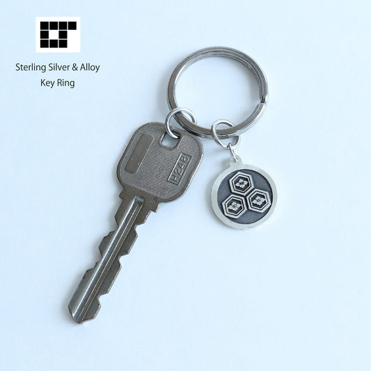 Key chain - Three of Hanabishi in hexagon in a circle - 丸に三つ盛り亀甲に花菱