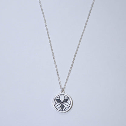 Pendant - Nine Bamboo leaves in a circle - 丸に九枚笹