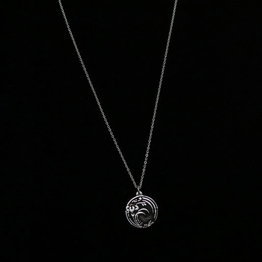 Bouquet of Irises- Japanese Kamon -Tabane kakitsubata -Japanese Clan Crest Pendant