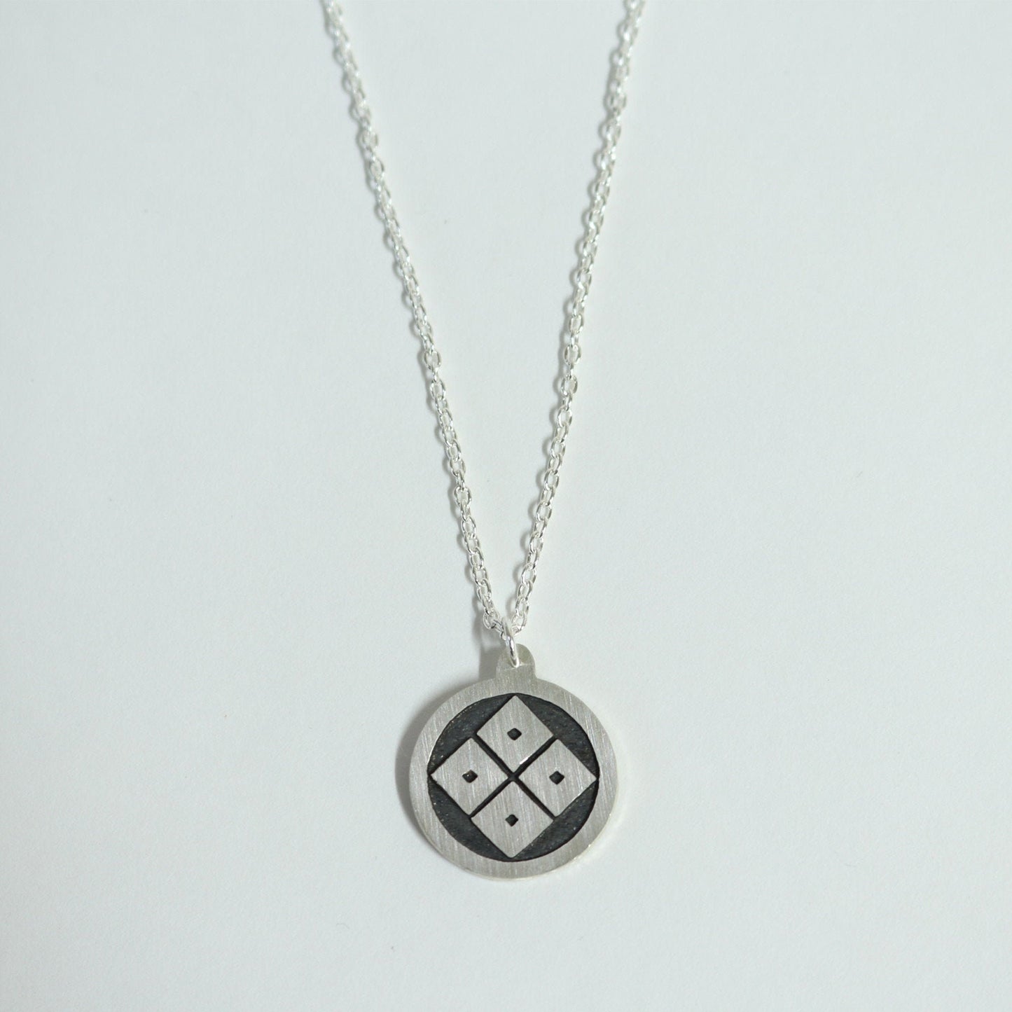 Four eyes in a circle - Kamon Necklace - Japanese Clan Crest